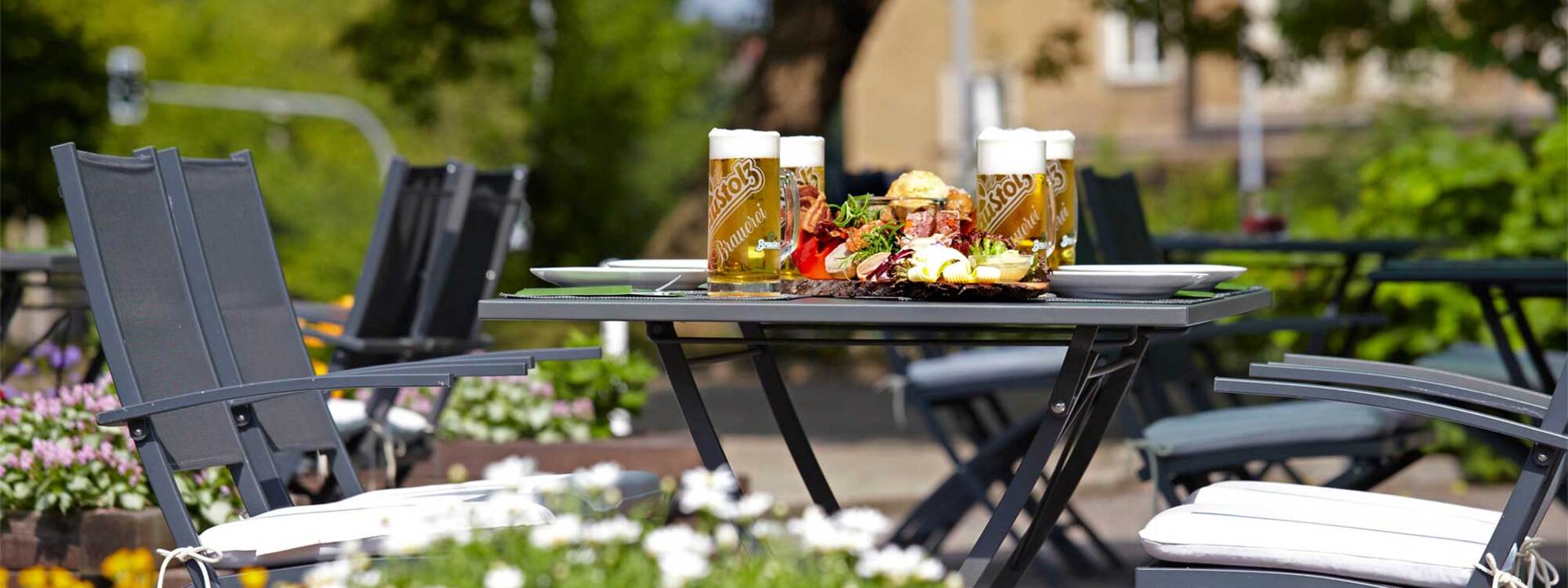[Translate to English:] Restaurant Terrasse